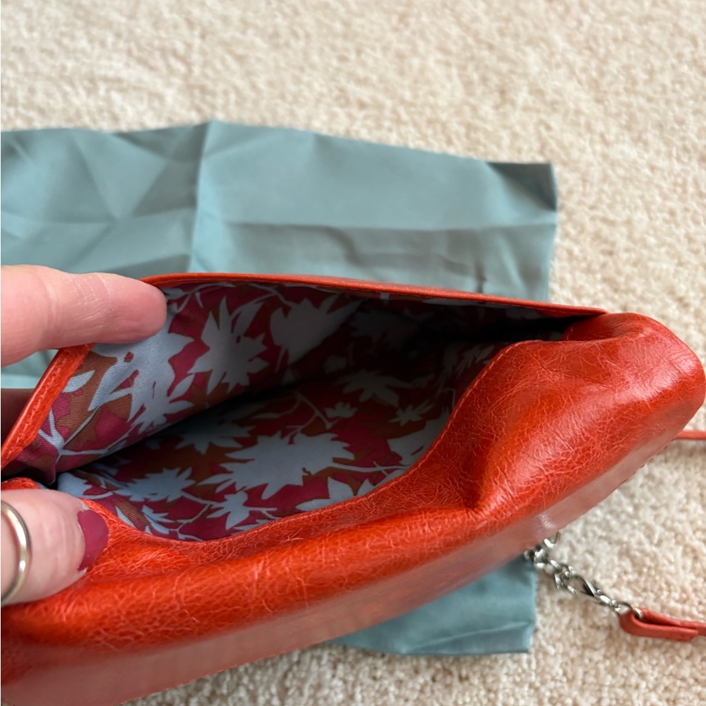 Hobo bags Grenadine Orange Red Leather crossbody clutch. - Picture 10 of 10